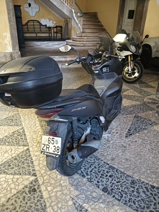Honda PCX 125 faróis Xénon + Mala