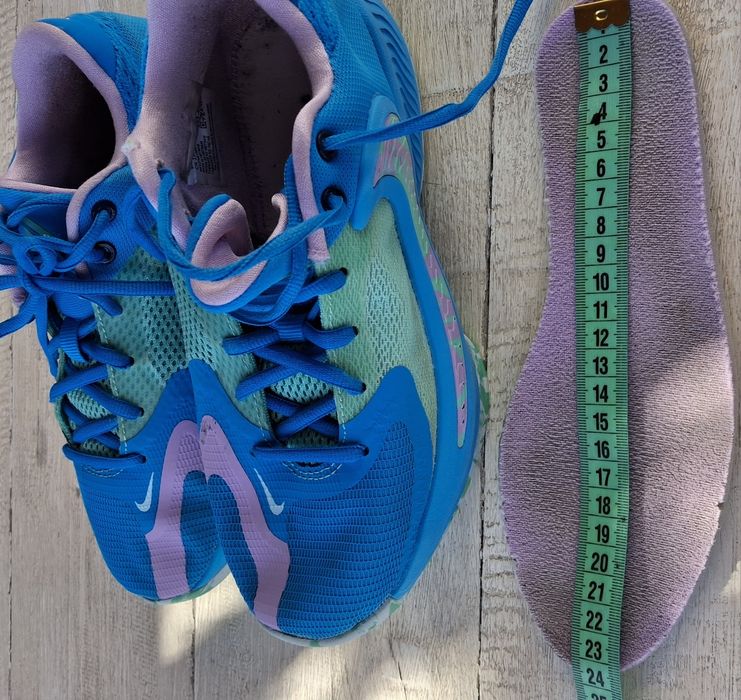 Кросівки NIKE FREAK(Найк) р.37.5