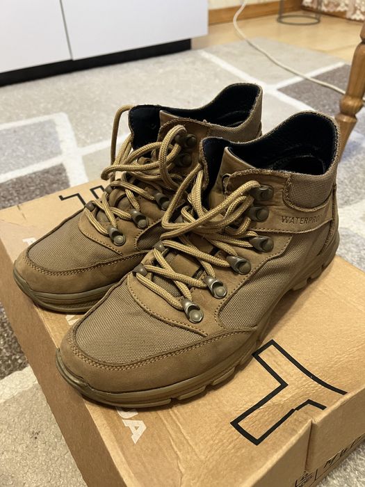 Кросівки, берци, Frontman, жіночі, вживані