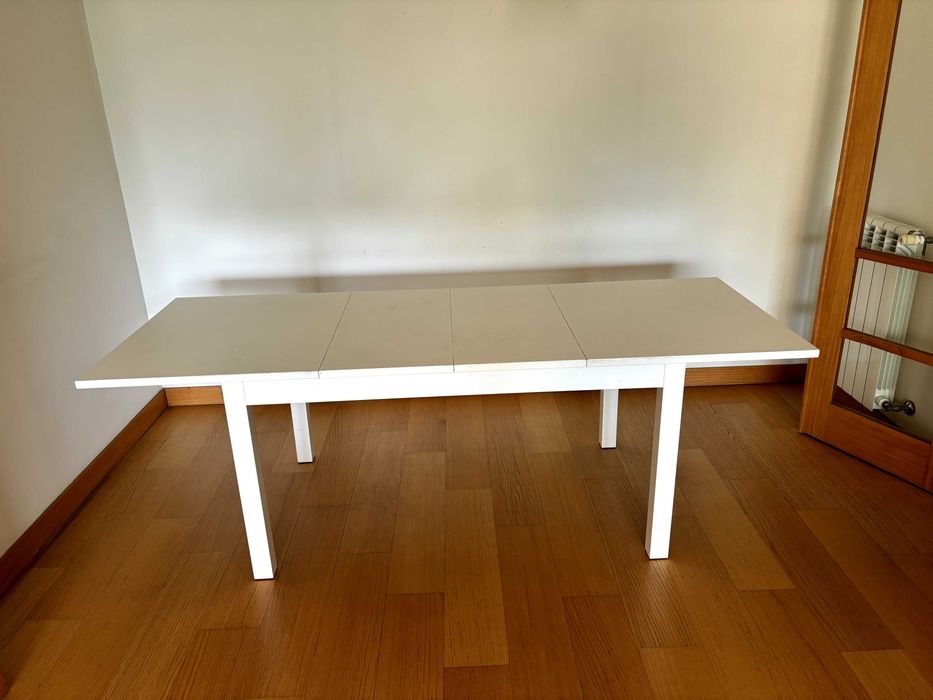 Mesa de jantar extensivel