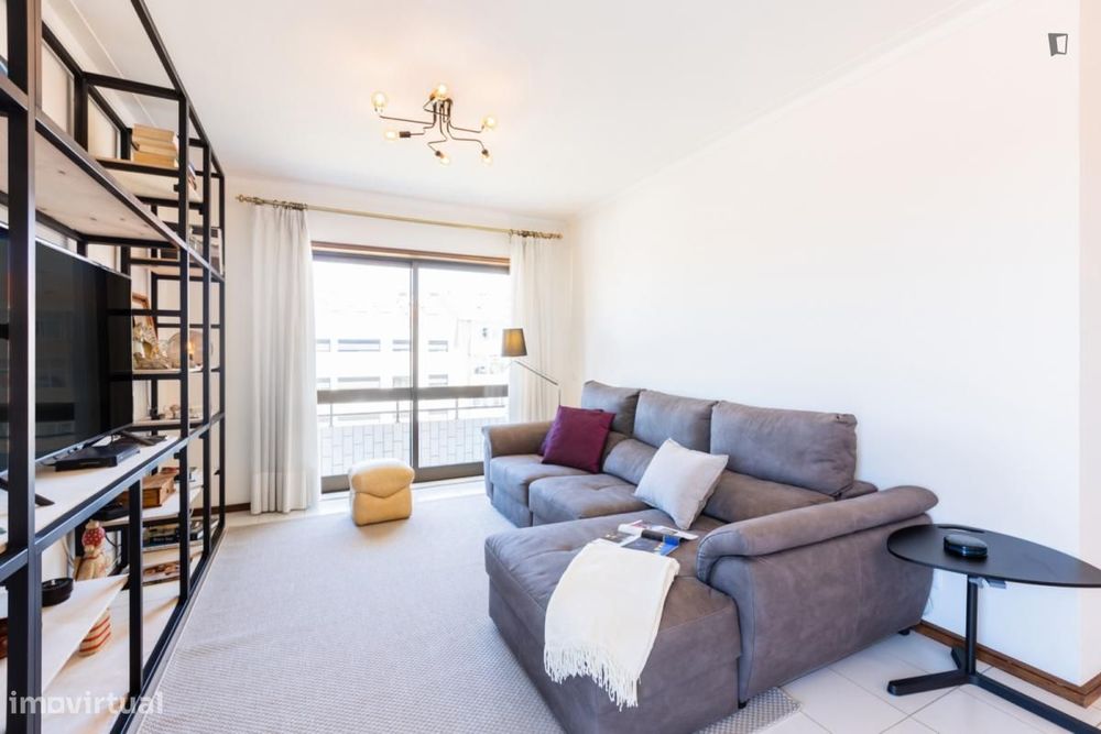 Apartamento com 2 quartos - localizado em Porto