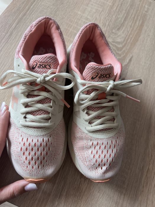 Buty do biegania asics