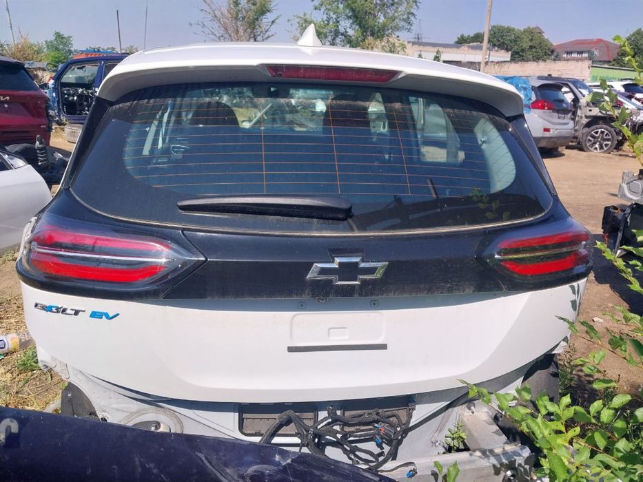 Кришка багажника ляда Chevrolet Bolt Ev 22 — 23