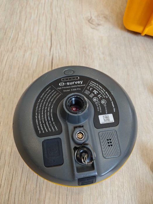 Odbiornik GNSS - GPS e-Survey e300 PRO