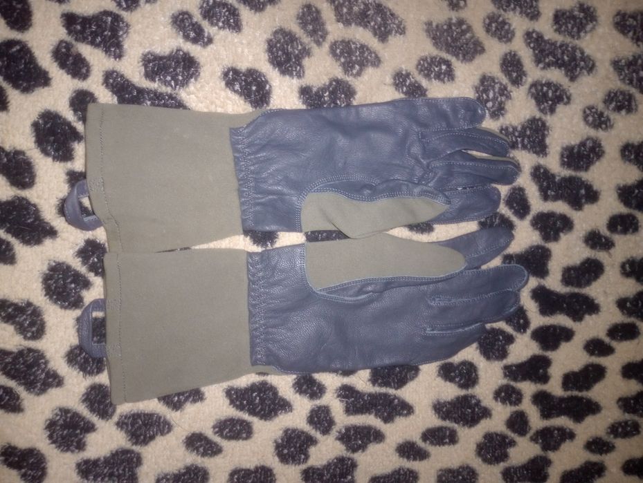 Рукавиці військові