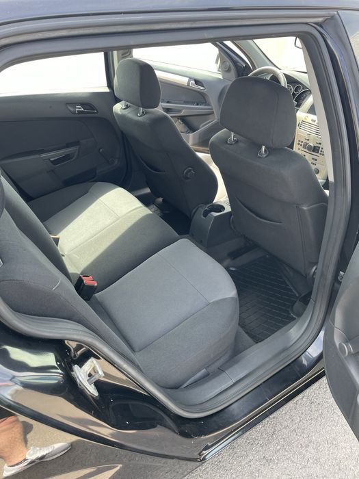 Продам Opel Astra 1.8 бензин