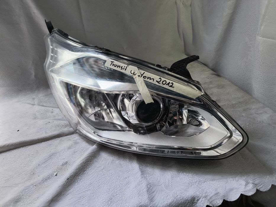 Lampa prawa Ford Transit  Custom mk8 8 Europa reflektor