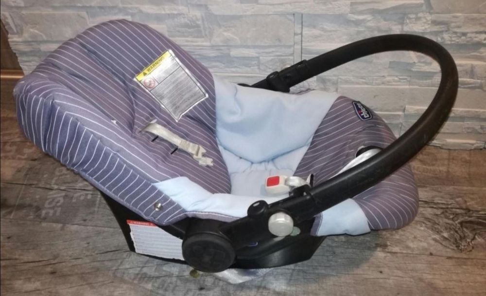 Sprzedam dla dziecka fotelik samochodowy CHICCO