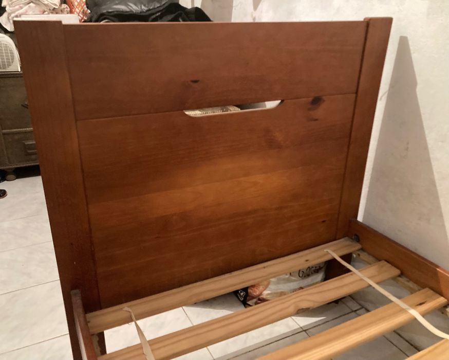 Cama de solteiro madeira