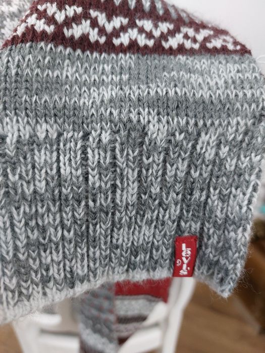 Piękny szalik levis