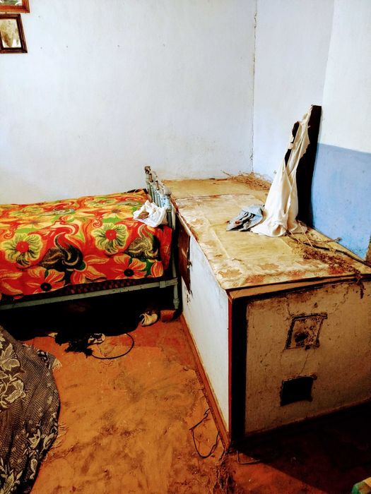 Продам участок 15 соток с домом 48 м2. Конец АНД района.