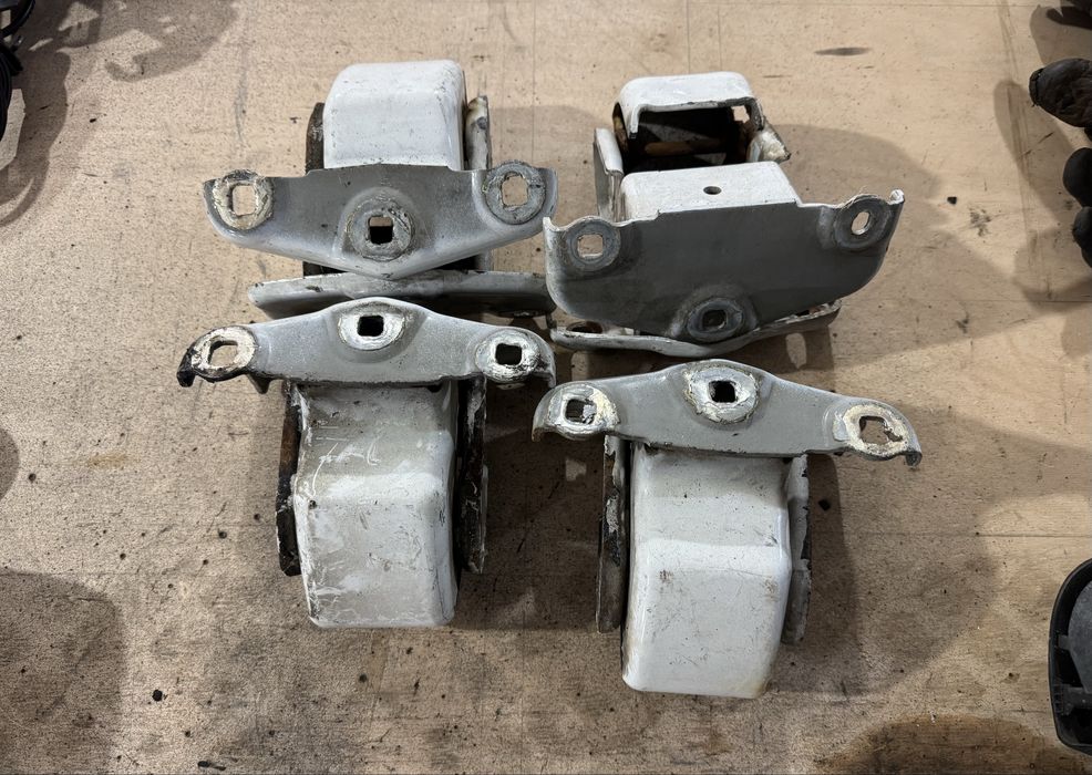 Замок ручка дзеркало завіси Opel Vivaro Renault Trafic Nissan  Primastar