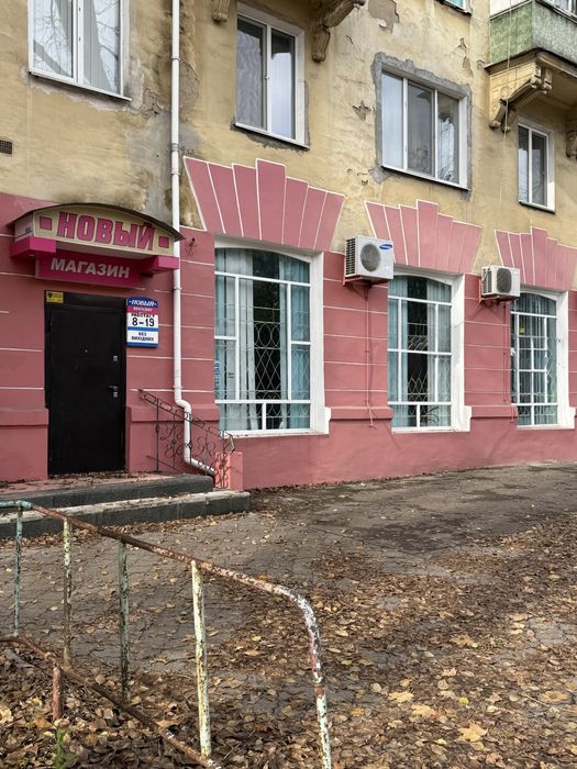 Комерційне приміщення, 1 поверх+підвал, центр/фасад, окремий вхід.