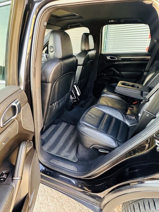 Porsche Cayenne S Hybrid