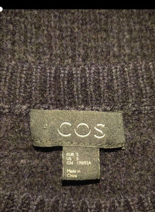 COS: светр із вовни тибетського яка