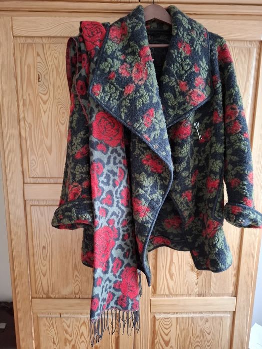 Oryginalny wełniany damski płaszcz Nahlik rozmiar 40