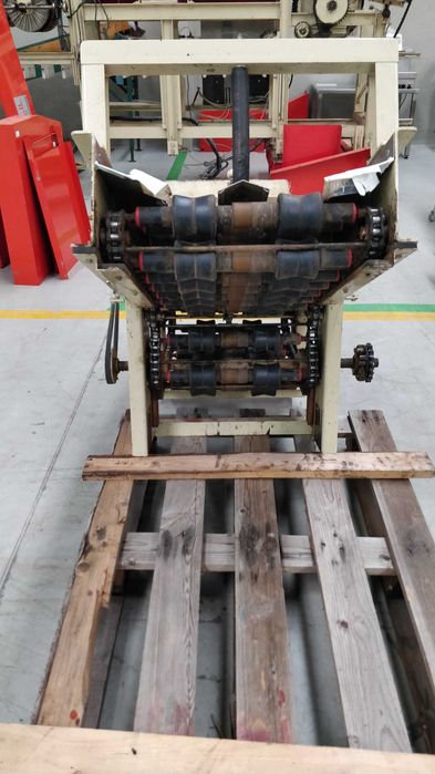 Calibrador de frutas ou legumes, elevador/separador em duas linhas64730135144706122