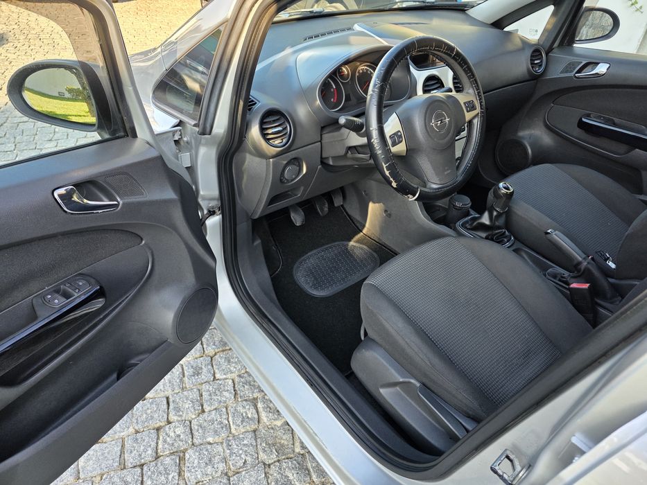 Opel Corsa — fotografia 6