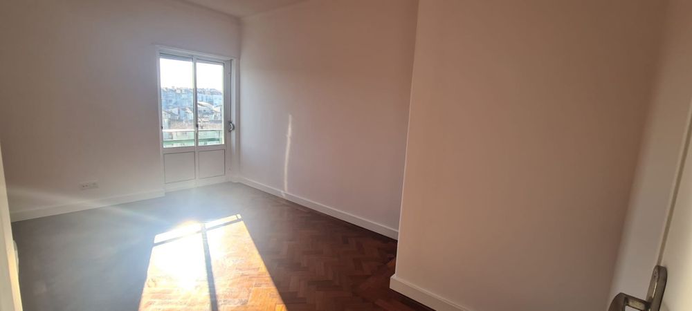 Excelente t4  120m2 ideal para estudantes