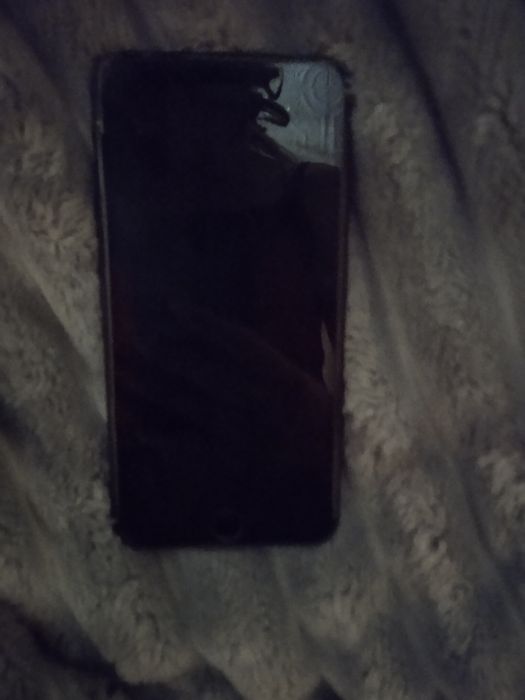 iPhone 7+256gb в хорошому стані