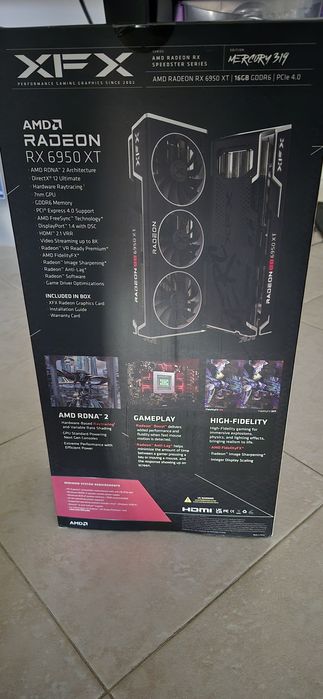 Vendo placa gráfica XFX Merc AMD Radeon Rx 6950XT com 16gb VRAM