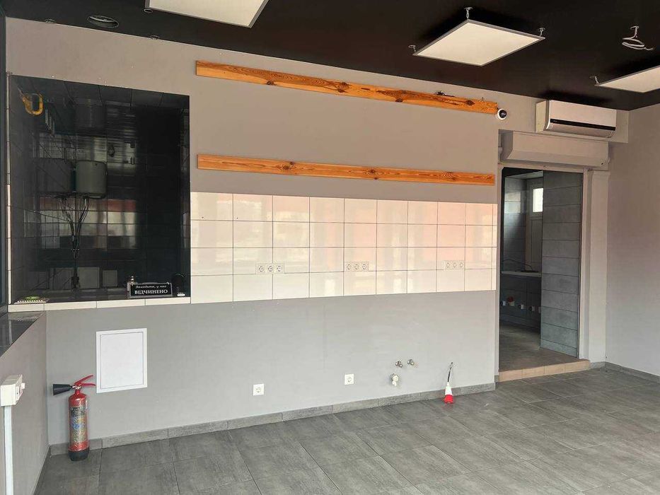 Без комісії. Центр. Фасад. Ремонт. Приміщення 78,9 м