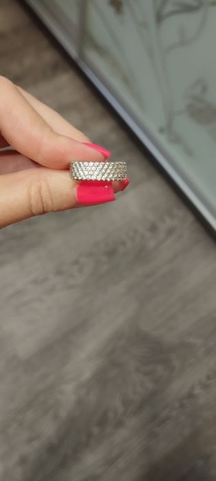 Продам серебряный крестик и кольца