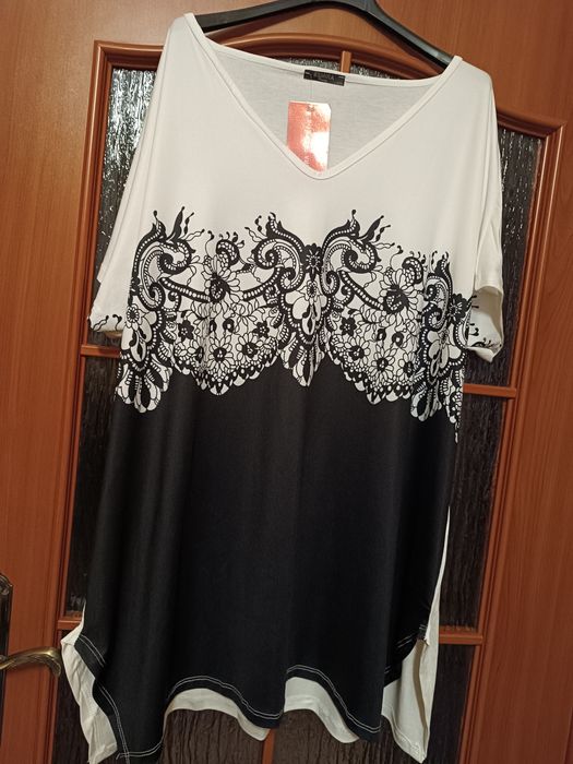 Tunika biała z czarnym wzorem krótki rękaw