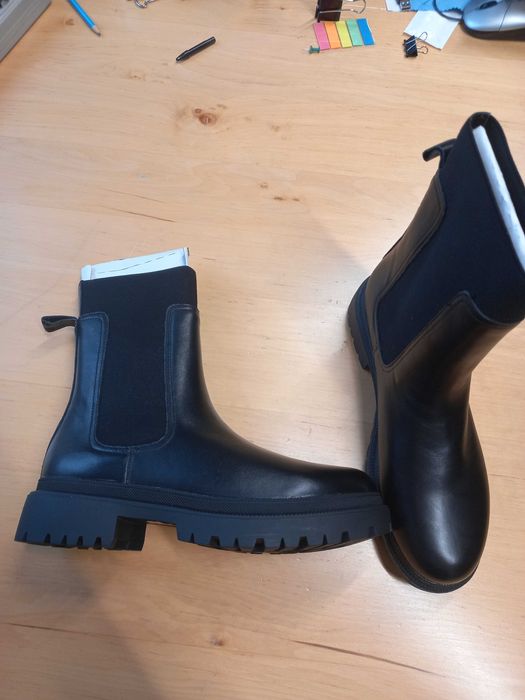 Шкіряні чоботи 42 28 см