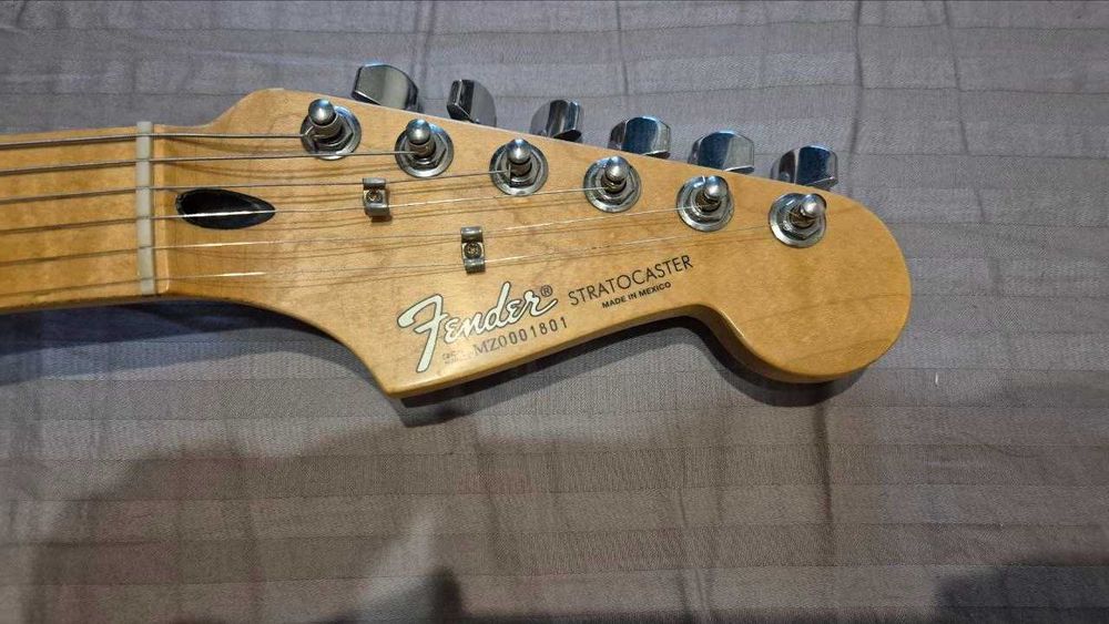 fender stratocaster mexico - Купить электрогитары - Цена на OLX.ua