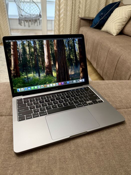 Новий ! Macbook Pro 13 2020 i5 2.0 / 16 gb / 512gb/ 18 Циклів 98% АКБ