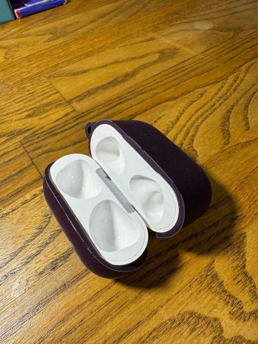 Кейс до навушників AirPods 3