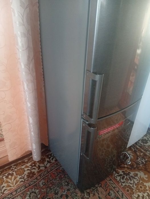 Продам холодильник LG