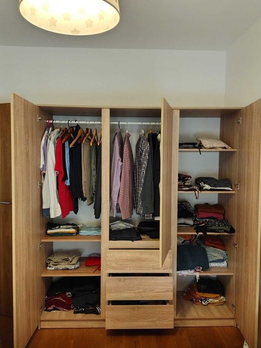 Wardrobe in excellent condition
