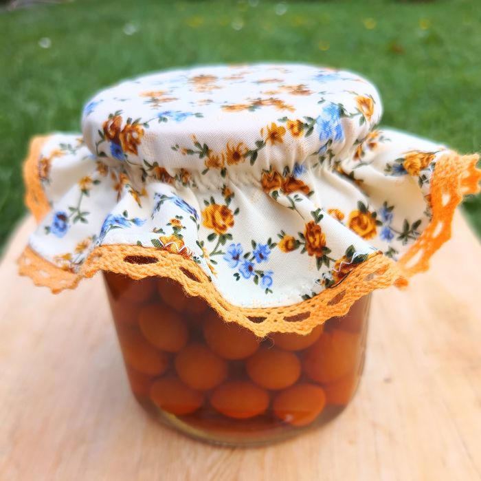 Osłonki kapturki na duże słoiki przetwory