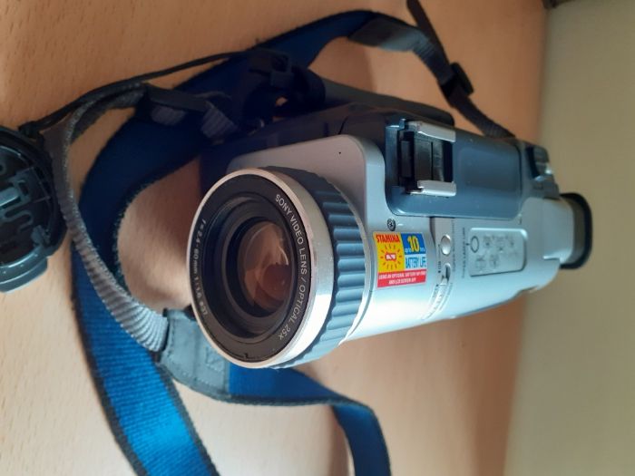 Handycam Sony TRV 230E-Câmara de Video Digital Hi8-