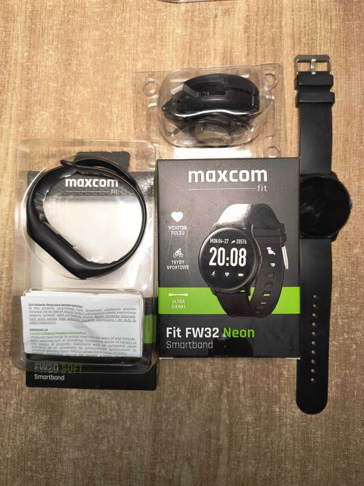 Dwa smartbandy firmy MAXCOM - FW20 i FW32 w dobrym stanie