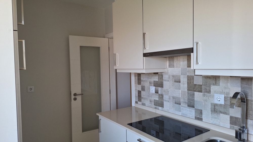 Apartamento T1+1 Centro Mem Martins