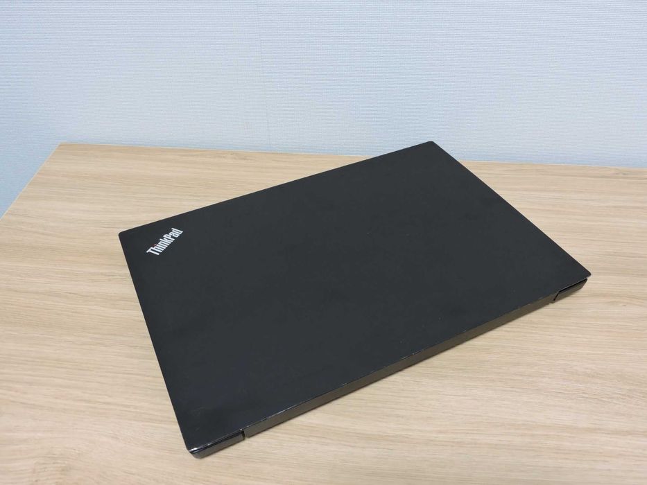 Lenovo Thinkpad E595/15.6"Full HD IPS/Ryzen 7 3700U/24GB/256GB/Vega