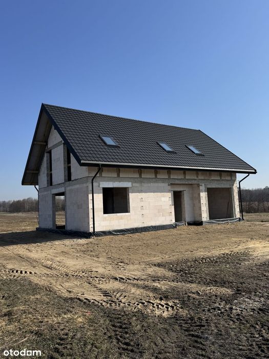 Dom na sprzedaż. Stan surowy otwarty. 162m2.