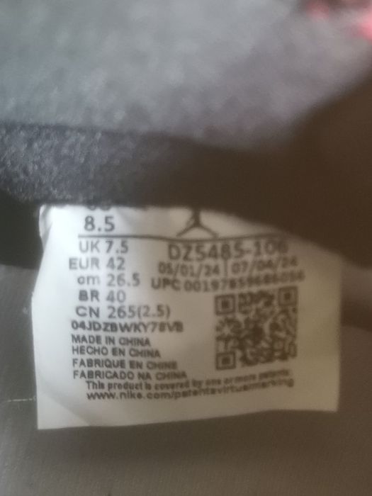 Saldos até Domingo. Sapatilhas homem Nike Jordan 1 Retro OG novas. Tam. 42