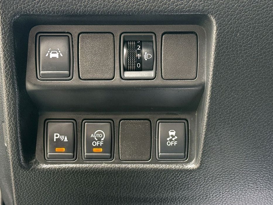 Nissan Qashqai 1,2T 115KM Tekna/PDC/Pod.Fotele/Klima/Alu/Tempomat/Serwis