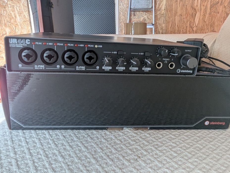 Interface Audio Placa de Som Steinberg UR44C 4 entradas + midi