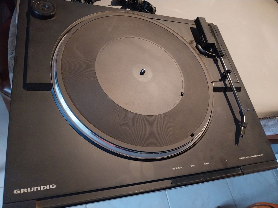 Prato gira discos grundig
