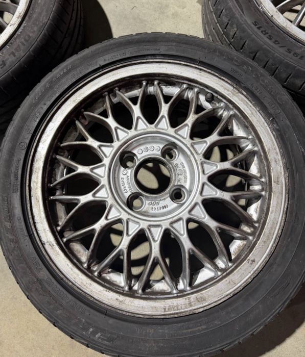 Jantes com pneus BBS 15”
