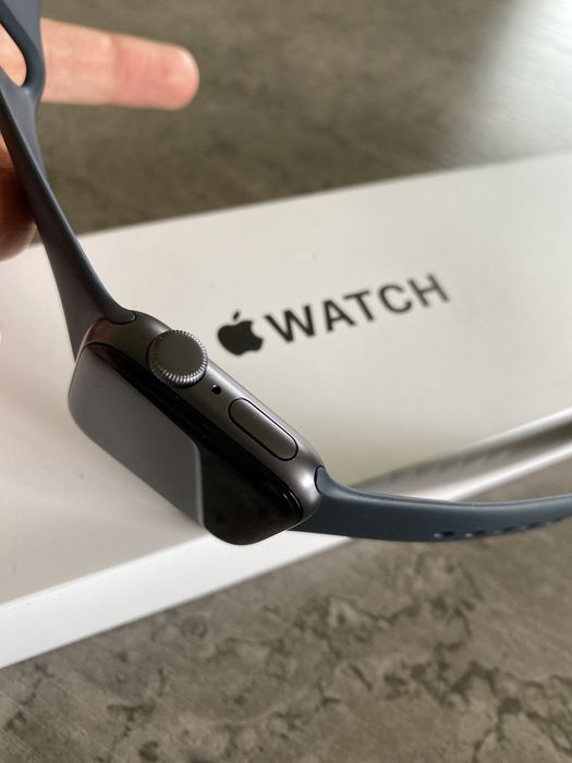 Apple watch SE 40mm64751976272771124