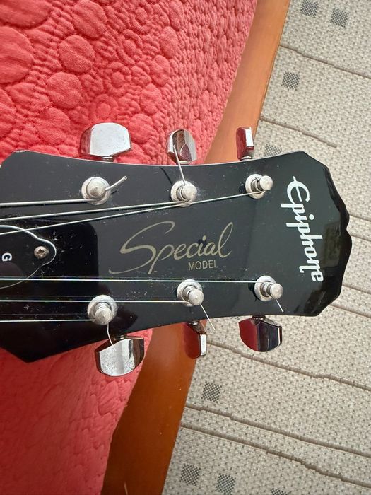 Guitarra elétrica Epiphone Les Paul Special Model 2001