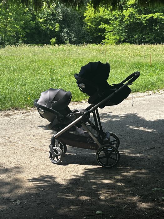 Автокрісло (переноска) Cybex Cloud Q з базою Isofix