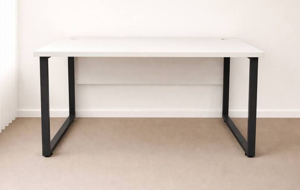 Стол письменный, 135*85