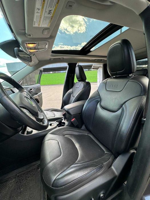 Аренда Джипа \ Прокат авто \ Аренда Jeep Cheroke \ Grand Cherokee